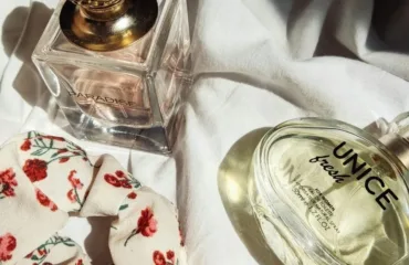 Parfumy na lito zhinochi fruktovi kvitkovi ta muskusni kompozytsiyi dlya speky